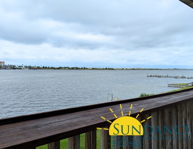 Building Photo - WATERFRONT UNIT WITH FULL VIEWS OF THE SOU...