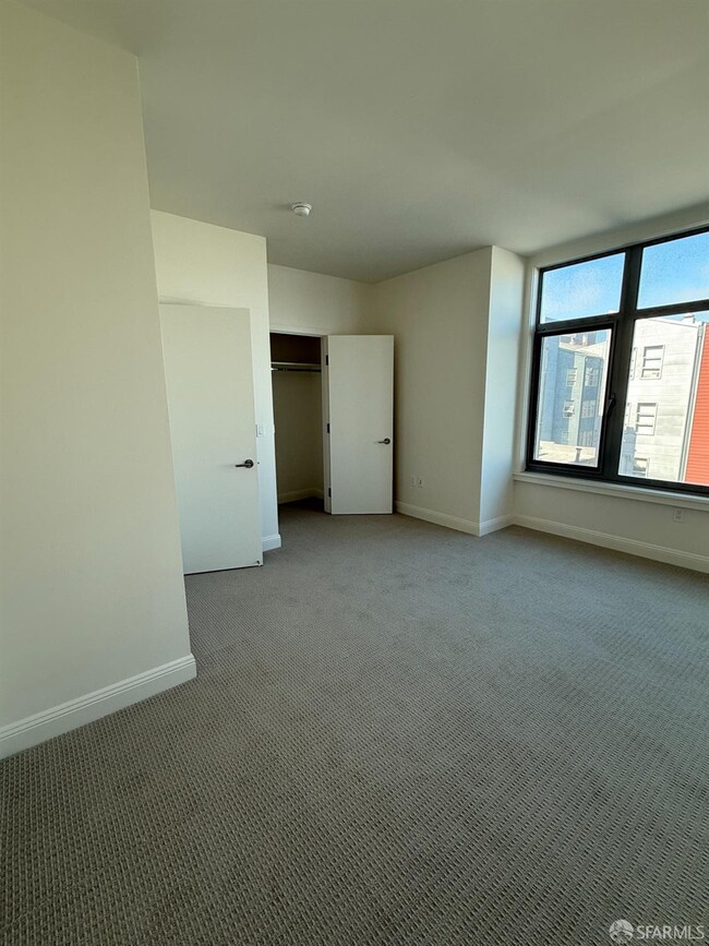 Building Photo - 588 Minna St
