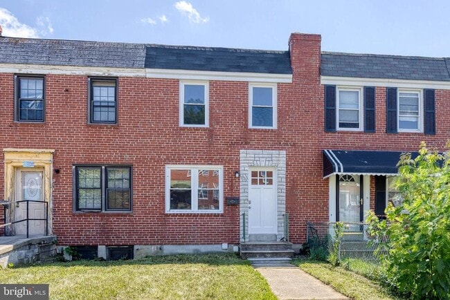 Building Photo - 633 Lucia Ave