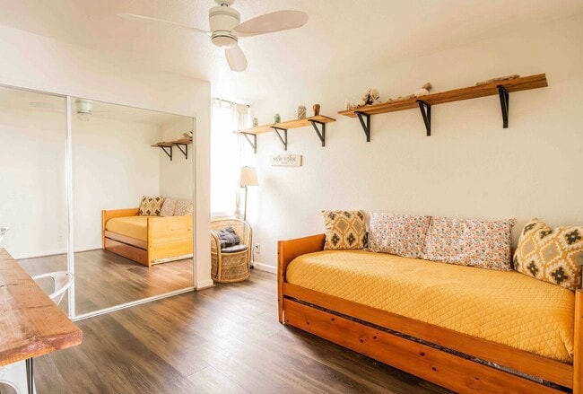 Building Photo - 84-575 Kili Dr