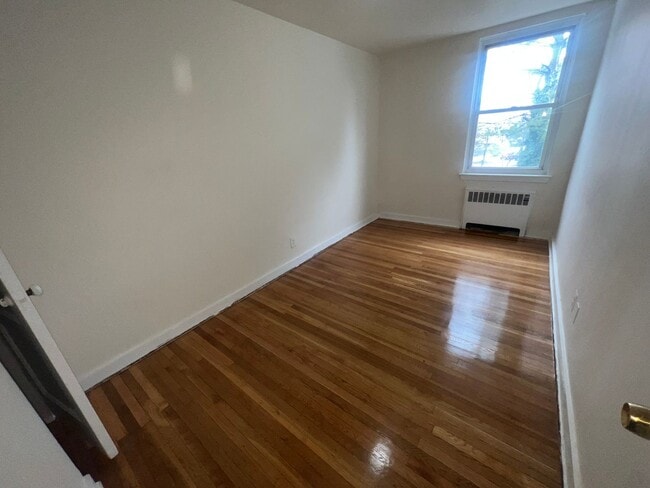 Building Photo - 6840 Marshall Rd