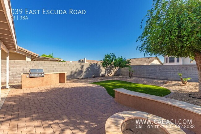 Building Photo - 3039 E Escuda Rd