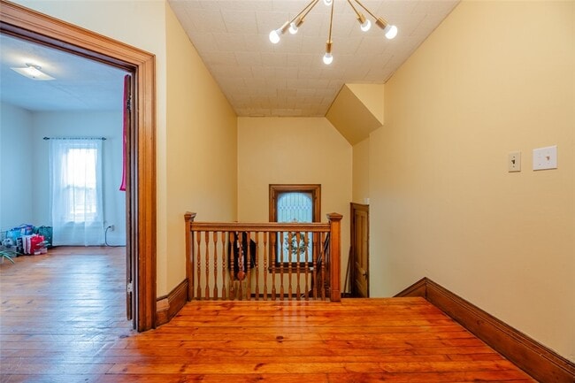 Building Photo - 7 Arlington St