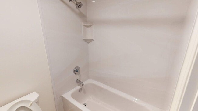 Building Photo - Upgraded 2bd/2Ba Mariana District Condo - Pet Friendly!