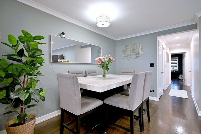 Building Photo - 2307 Edna Ave