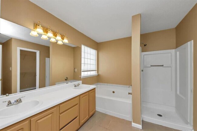 Building Photo - 1260 Crestridge Ln
