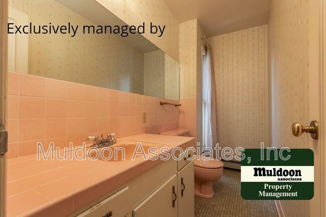 Building Photo - 17 Penrose Blvd