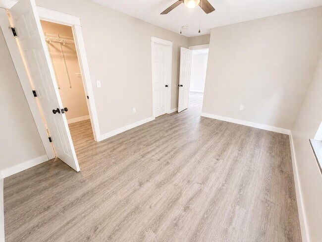 Building Photo - 5305 E Trikalla Dr