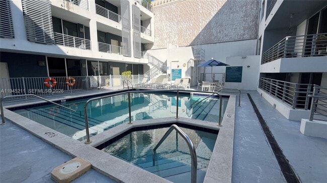 Building Photo - 3339 Virginia St