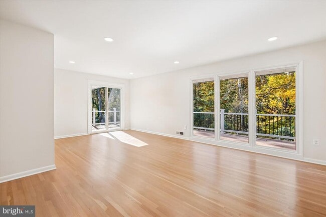 Building Photo - 11138 Byrd Dr