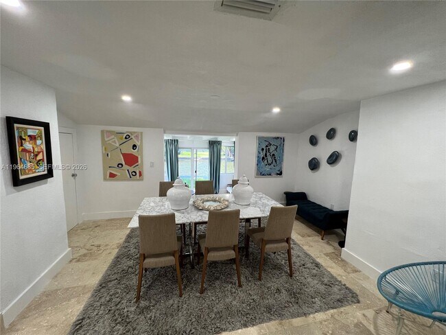 Building Photo - 8410 NE 2nd Ct