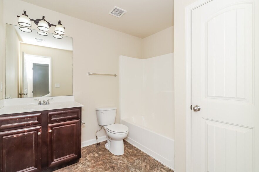 Building Photo - 902 Sublime Trail