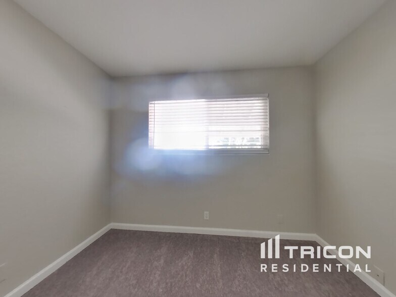 Building Photo - 810 Capstan Ct