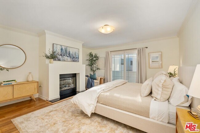 Building Photo - 20 Ketch St