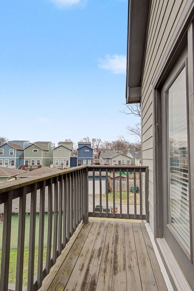 Building Photo - $4,195 per month | Fully Furnished | 3+ Month Leases Available