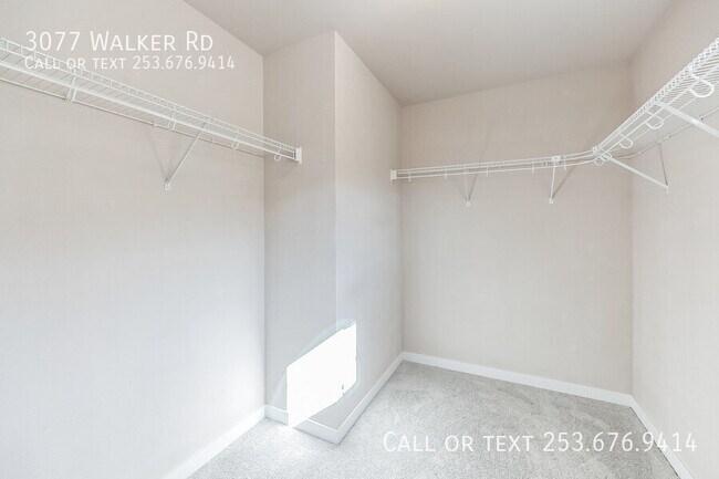 Building Photo - 3077 Walker Rd