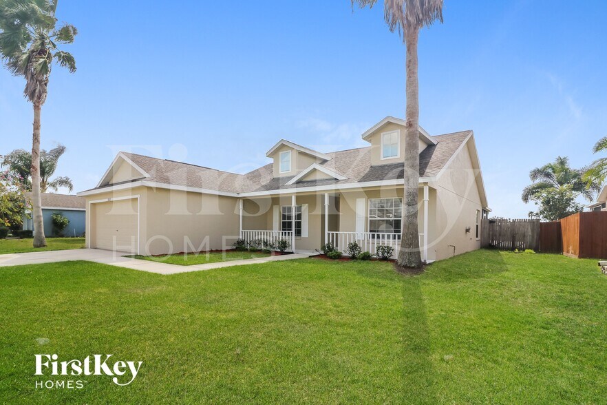 Building Photo - 12025 Larson Ln