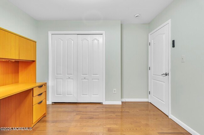 Building Photo - 61 Adamston Dr