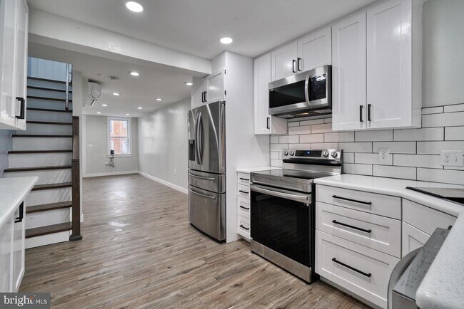 Building Photo - 1125 Washington Blvd