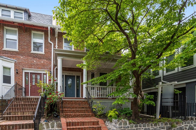 Building Photo - 1326 Otis Pl NW
