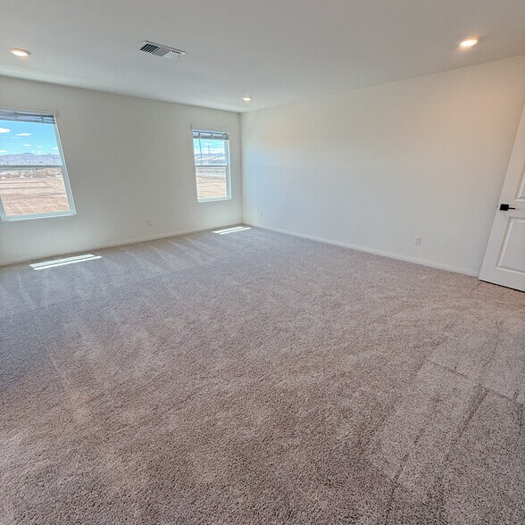 Building Photo - 7061 Cottage Vis Ave