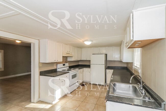 Building Photo - The Lifestyle You Deserve.