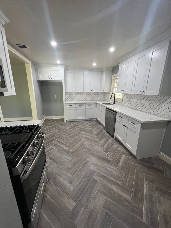 Building Photo - North Shreveport Home