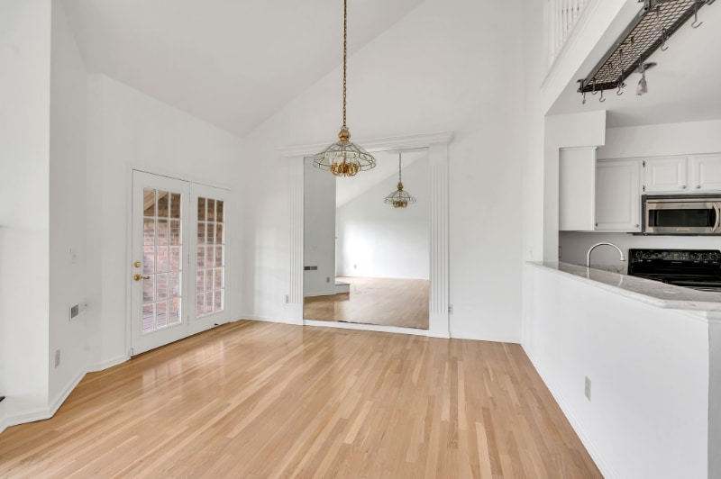 Building Photo - 268 Glenstone Cir