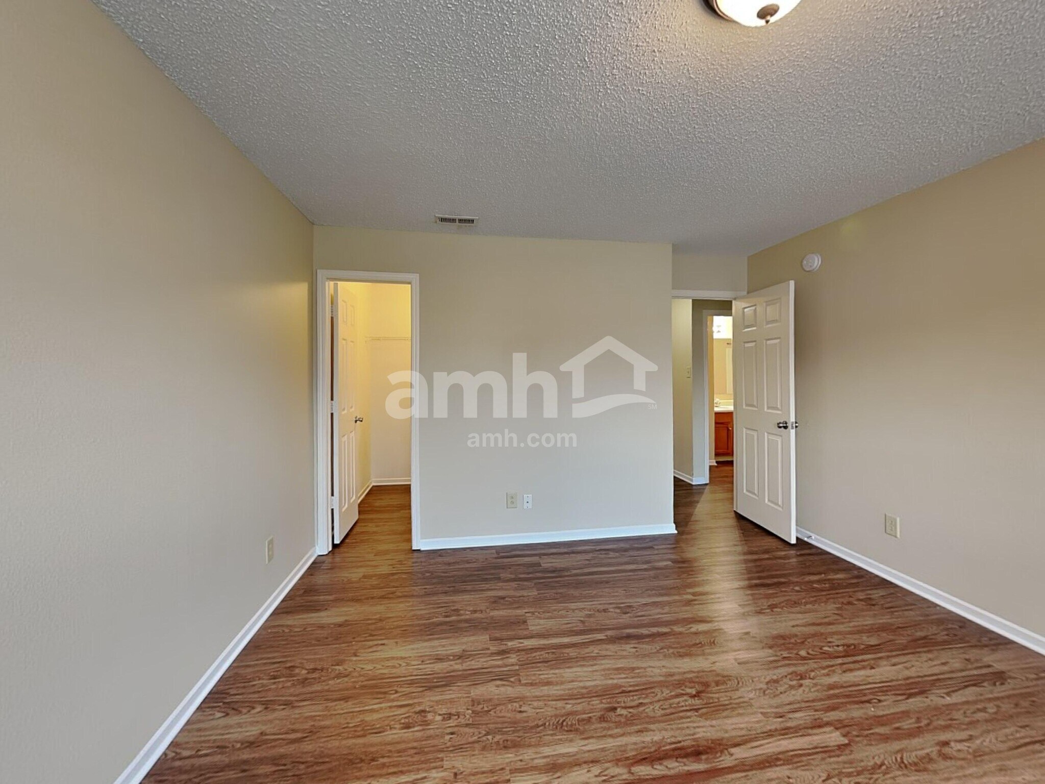 Building Photo - 12859 Old Glory Dr