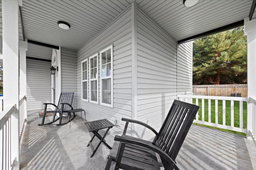 Building Photo - 1100 Heckathorn Pl