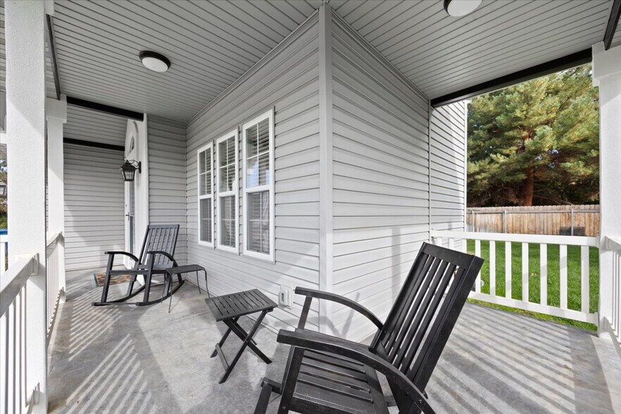 Building Photo - 1102 Heckathorn Pl