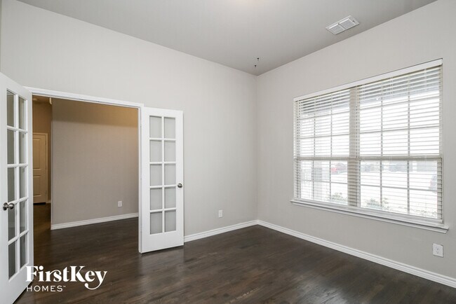 Building Photo - 3733 Evergreen Ridge Rd