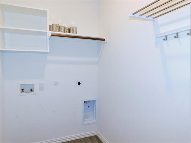 Building Photo - 1720 Da Vinci Dr