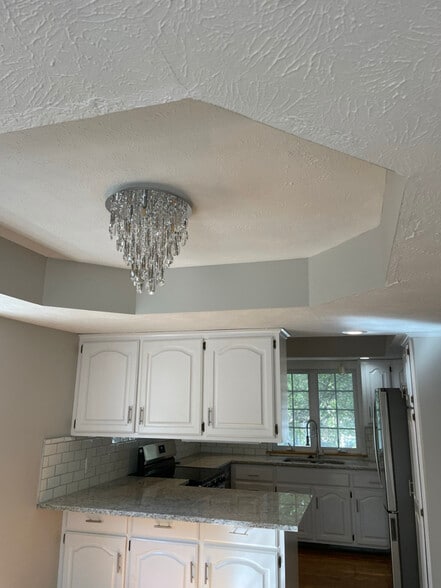 Building Photo - 3821 Davenport St