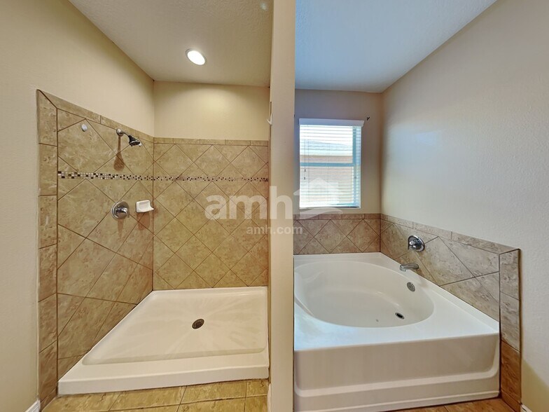 Building Photo - 404 Britton Shores Ct