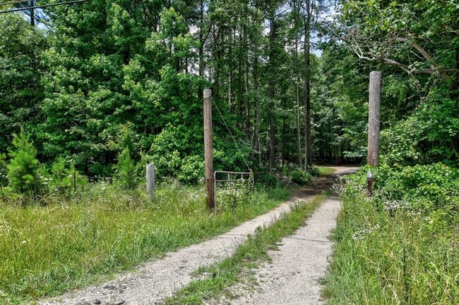 Building Photo - Temple GA - Paulding County - 3 bedrooms/2 baths $1350.00/month