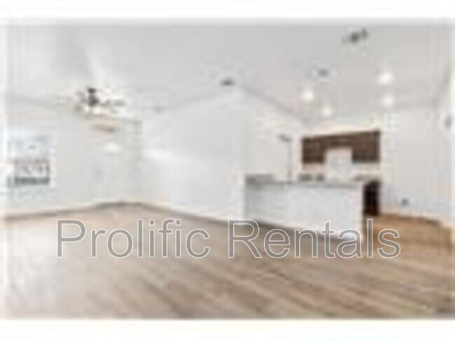 Building Photo - 3509 Abraham Dr