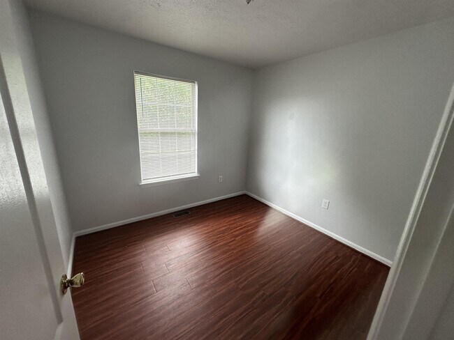 Building Photo - 2756 Sweetwater Ct