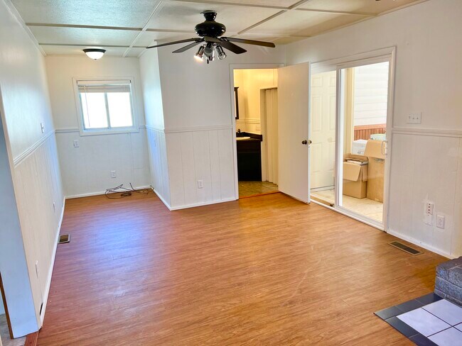 Building Photo - 214 Homewood Ave