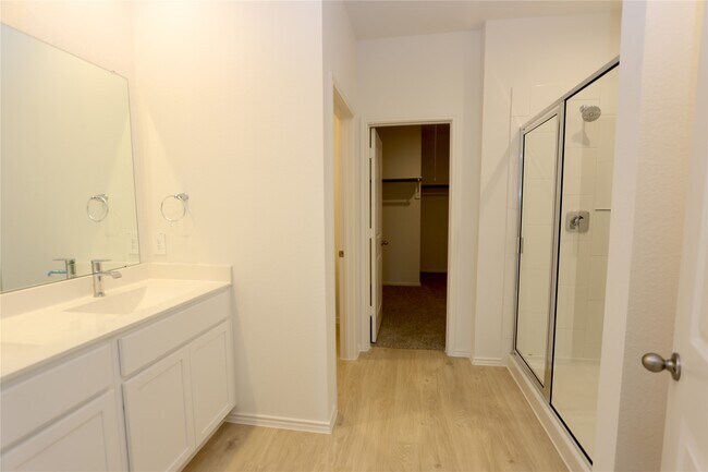 Building Photo - 1606 Cedar Pointe Ct
