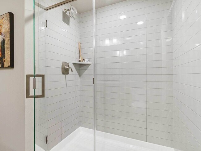 Building Photo - $500 Off Your Dream Apartment!