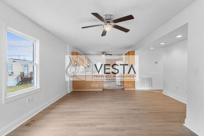 Building Photo - 303 Tarheel Dr