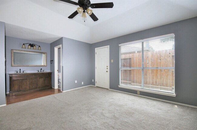 Building Photo - 14002 Taco Ct
