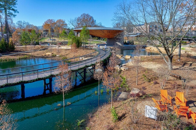 Building Photo - 228 Waldo St