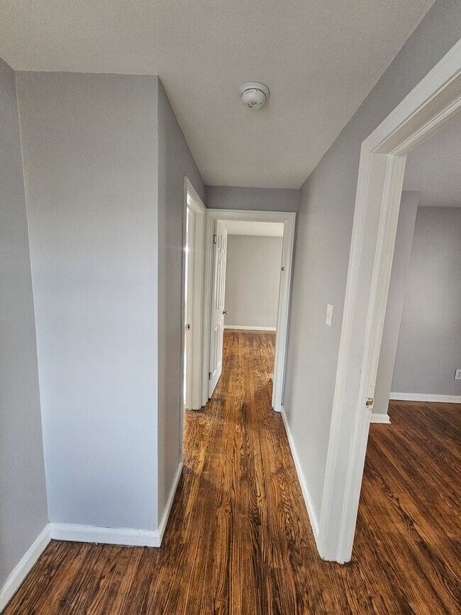 Building Photo - 4196 Buckingham