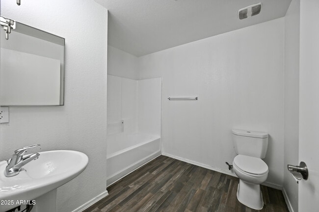 Building Photo - 3065 N 67th Ave