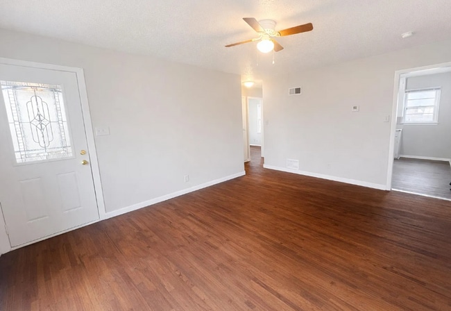 Building Photo - Charming 2 Bedroom 1 Bath For Rent Southeast Wichita,KS