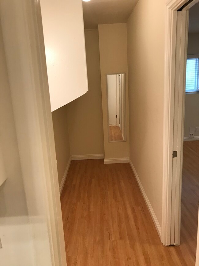 Dressing area/closet - 125 Gull St