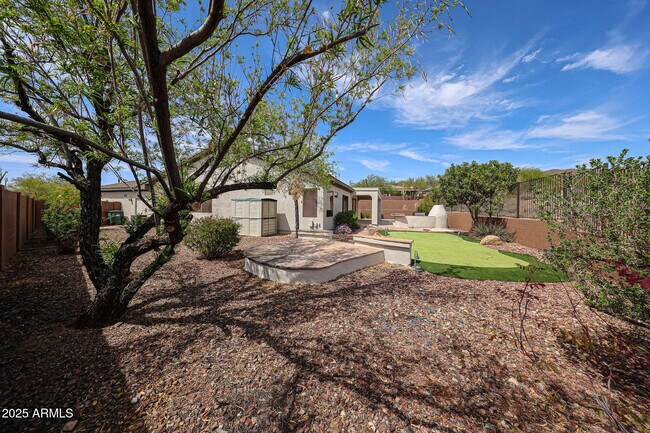 Building Photo - 41735 N Maidstone Ct