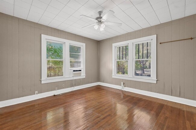 Building Photo - 4211 Avenue B